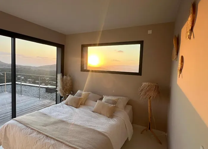 A Vista - Luxe, Piscine, Vue Panoramique - Classée 4 étoiles *