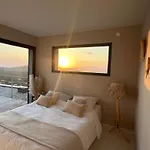 A Vista - Luxe, Piscine, Vue Panoramique - Classée 4 étoiles *
