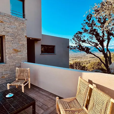 A Vista - Architecte & Piscine - 4 Etoiles Vue