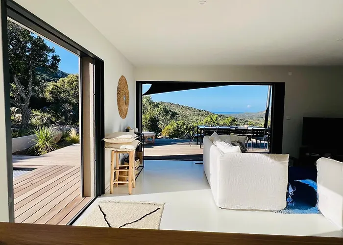 A Vista - Luxe, Piscine, Vue Panoramique - Classee 4 Etoiles * Figari (Corsica)